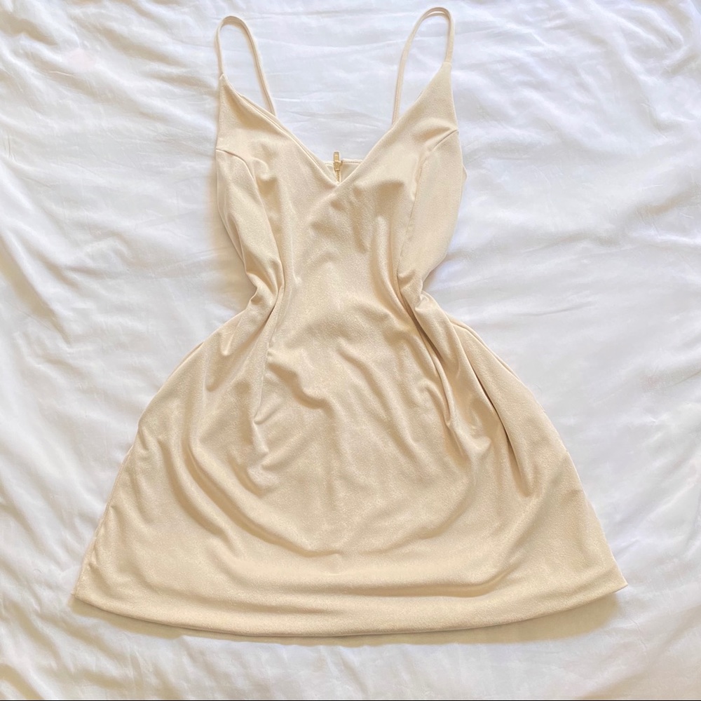Short Creme color dress